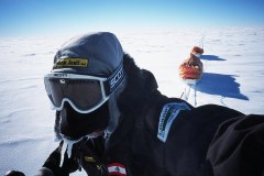 74890016cropped-Pulling-2-sleds